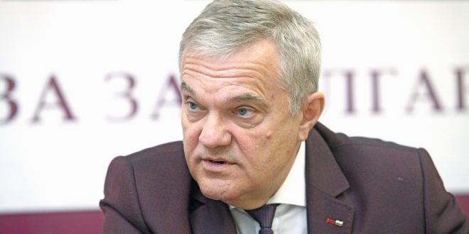 Румен Петков смля Борисов: Ти не си просто крадец, ти си Българоубиец! Кармата ти ще бъде страшна!