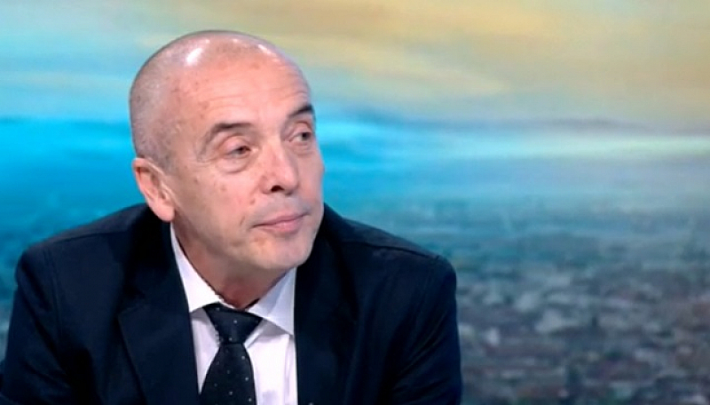 Мангъров предупреждава родителите: Не ваксинирайте децата си!