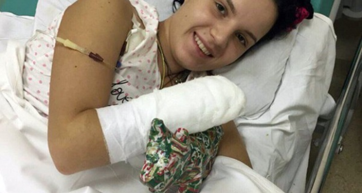 През 2017-та съпругът ѝ отрязва и двете ѝ ръце, защото му иска развод. Ето как изглежда днес невероятната Рита