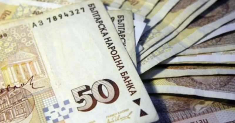 Хората с пенсии от 300 до 369 лева ще получат еднократно ваучери за храна за 120 лева