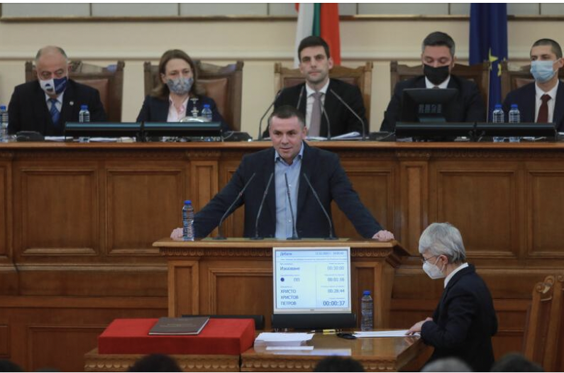 Ето кой е депутата заплашил Ицо Хазарта!
