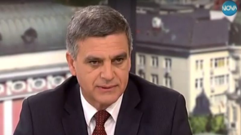 По заповед на Радев: Стефан Янев ликвидира 4-те американски бази у нас!