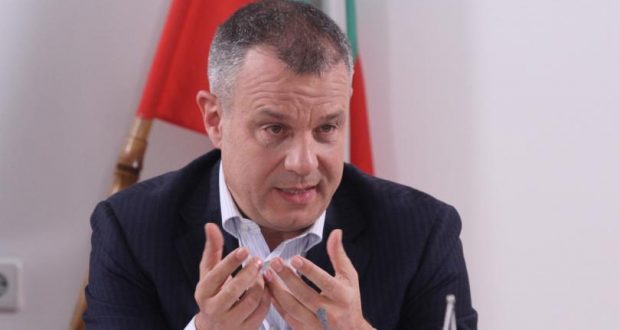 Кошлуков изригна: За 30 години не може да се възстанови онова, което комунистите съсипаха