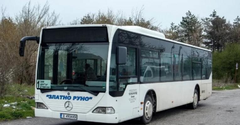 КОШМАР: Рейс влачи баба в Хасково, откъсна й ръката