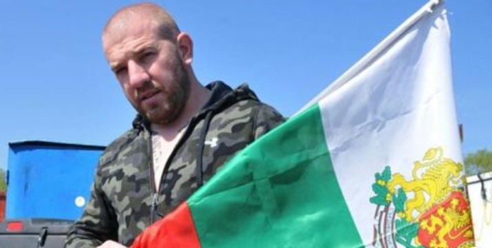 Голяма трагедия около инцидента с Динко: Негов приятел почина внезапно пред болницата