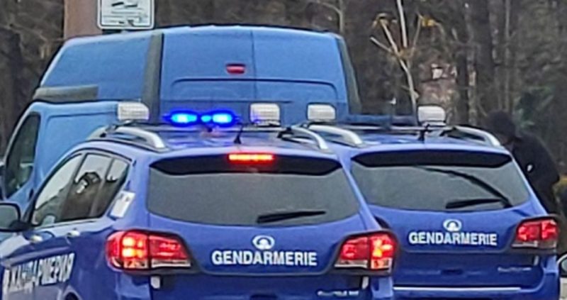 Два джипа на Жандармерията се удариха челно край Царево, има 4-ма