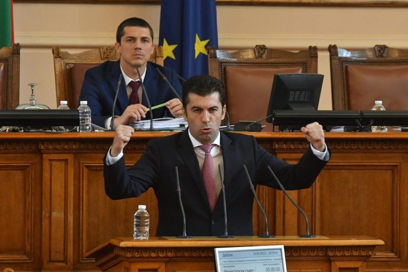 Кирил Петков пред Лора Крумова: Усещам сила! Пак ще съм премиер