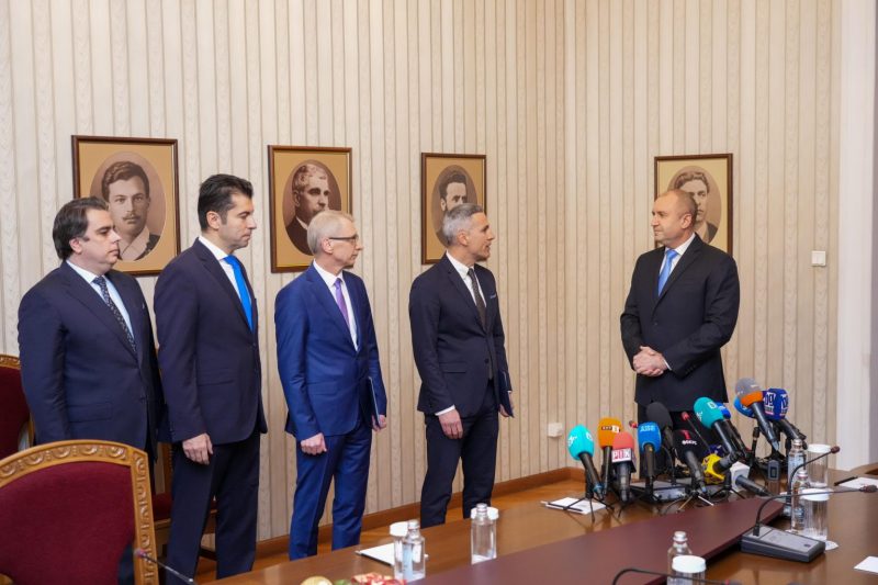 Тя алармира: ПП още не е регистрирана партия! Президентът го е гнус от Киро и Асен, нарочно закъсня…