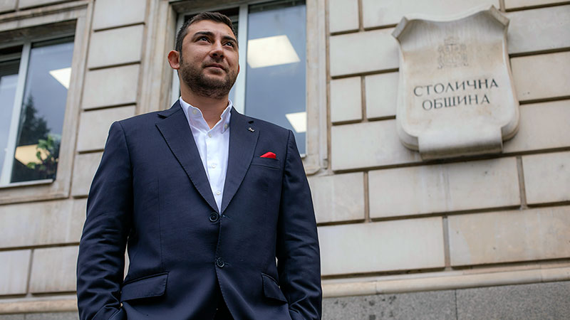 Карлос Контрера с остра позиция за случващото се в столицата безумие