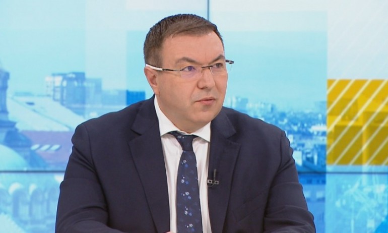 Професор от ГЕРБ проговори за извънредно заседание в понеделник, ето кого ще изслушват