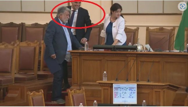 Лицемерието лъсна през усмивката на Никола Минчев в понеделник, оставка кога?