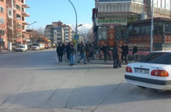 Извънредно: Силно земетресение в Турция, хората излязоха по улиците