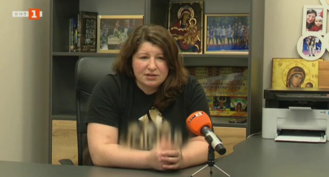 Станка Златева ще става майка на 41?