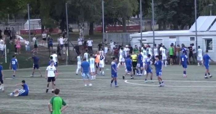 Левски пусна скандално ВИДЕО 18+ от зверския бой