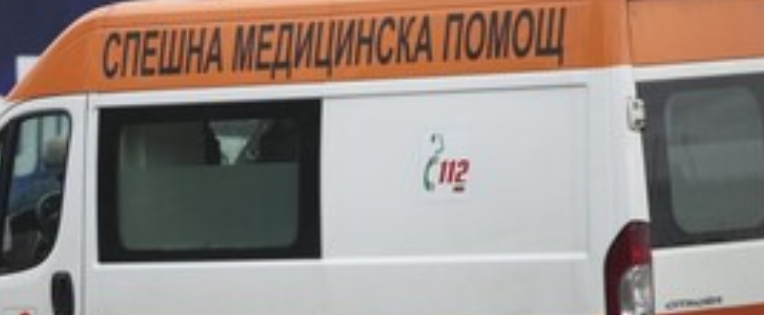 Автобус с пътници се запали на магистрала Струма