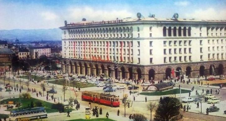 Ето в какво ще се превърне легендата от соца ЦУМ