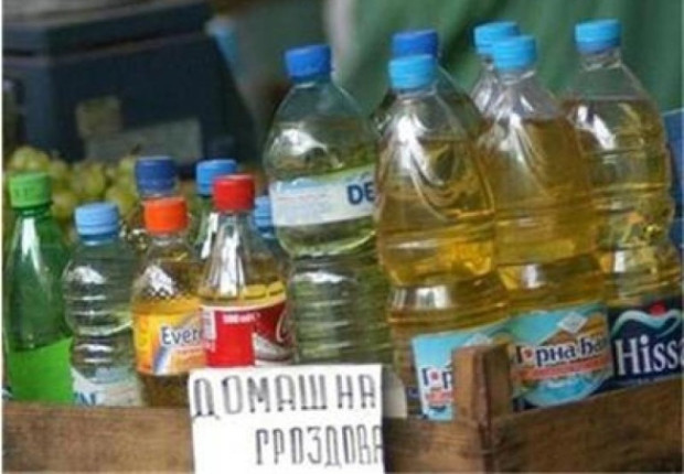 Експерт: Никога не бих си взела вино или ракия, продавани на сергия.