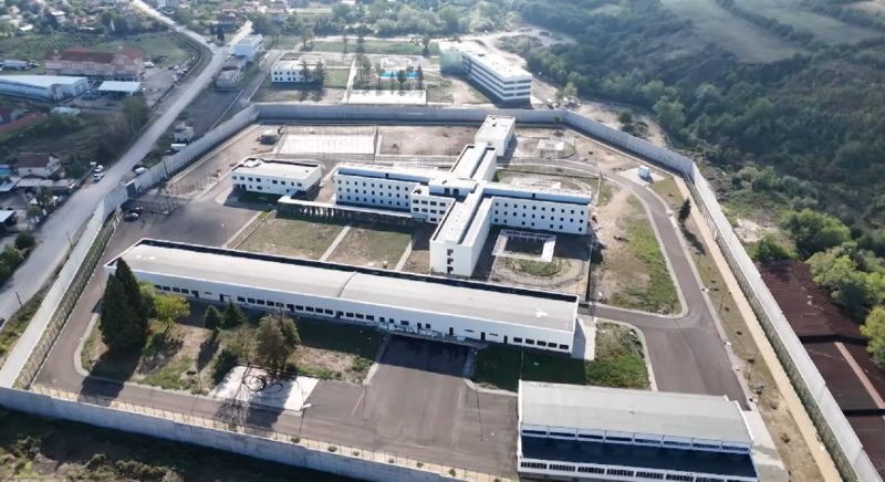 Новият затвор в България – Без решетки и с луксозни кухни