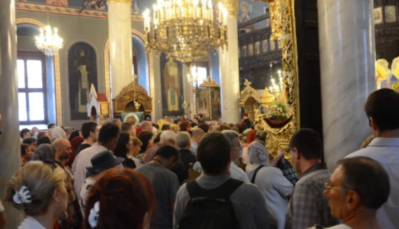 От утре започват поредица от празници. Какви за традициите и забраните?
