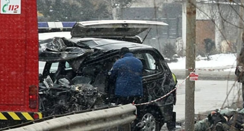 Ад на Рождество и в София! Хвърчат линейка, полиция и пожарна, страшна гледка е СНИМКА