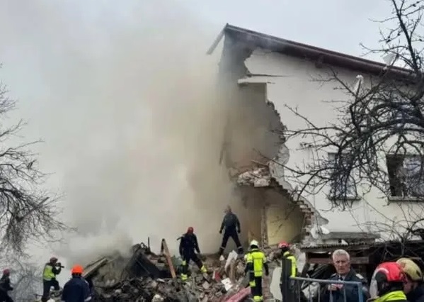 Очевидец за ужаса в Банкя! Тоня от взривената къща е викала за помощ, но