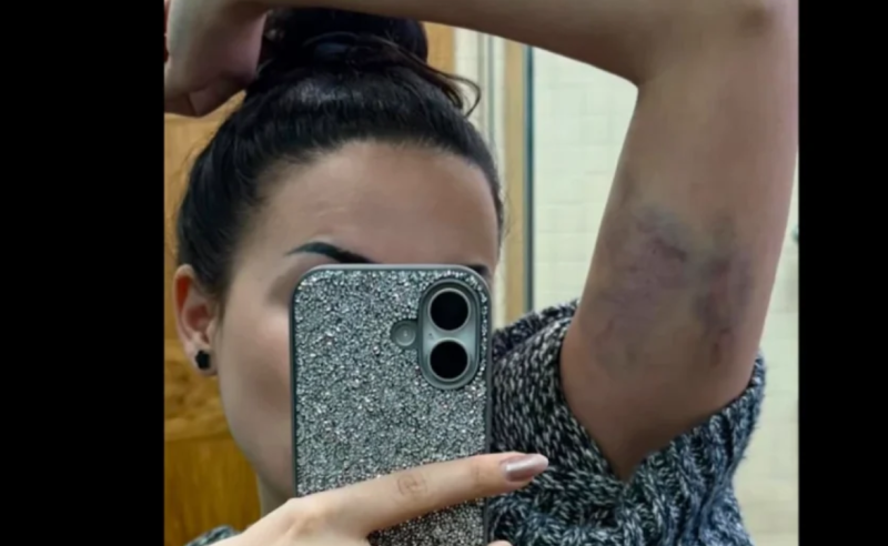 Истината излиза наяве – виж какво публикува жената, обвинена в нападение над полицай
