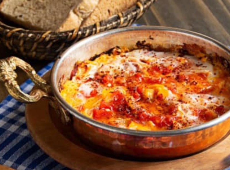 Бъркани яйца по турски – ашколсун на комшиите за тази вкусотия!
