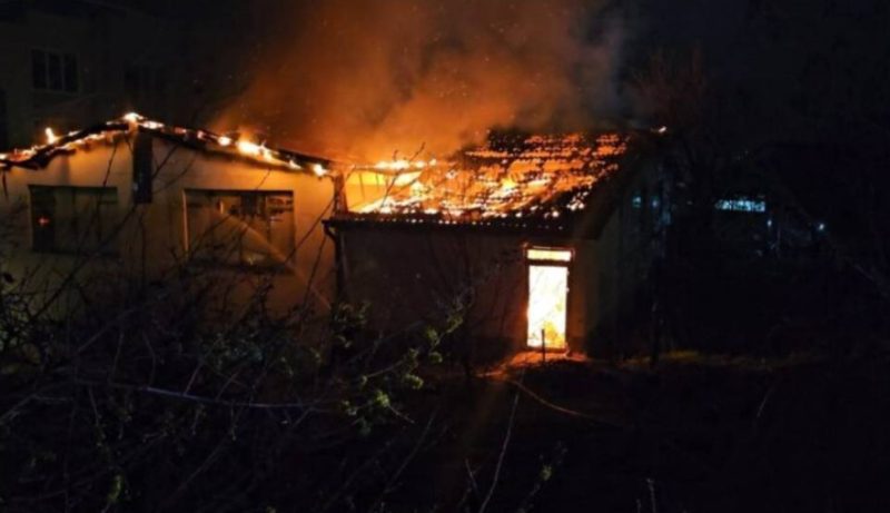 Скандалната истина за дискотеката в Кочани: Леснозапалима конструкция и