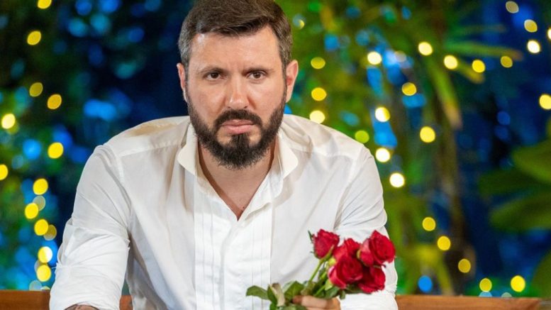 Мартин от „Ергенът“ крил телефон: Говорил си с мацки отвън?