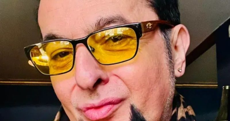 Евгени Минчев избухна: Подсмихвате се като мишки, за да си поцъркате