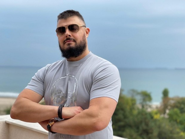 Бареков съсипа Никола Минчев: Каква чест за ПП от сърцето на Европа! Няма ала-бала