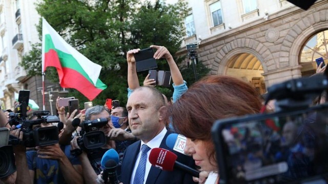Радев поздрави протестиращите