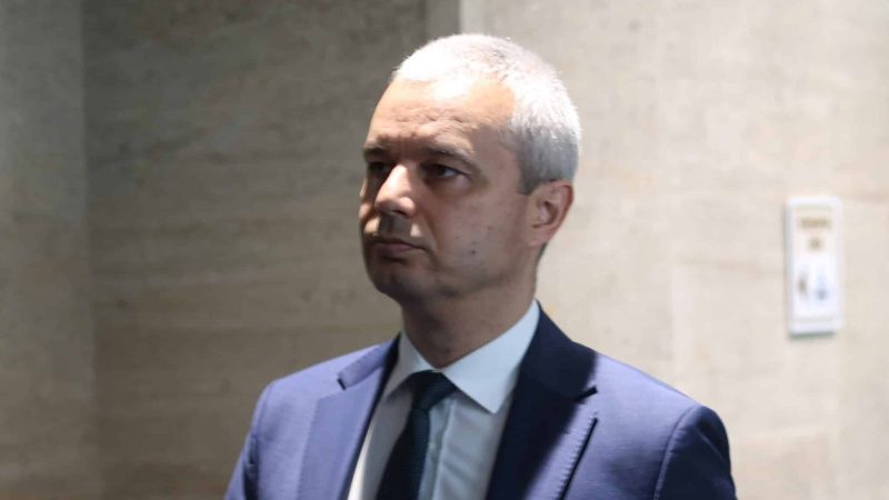 Костадинов: Уведомихме ЕС, че инфлацията се фалшифицира
