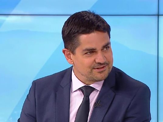 Василев: Терзиев накара София да съжалява за учителката на Борисов по руски език