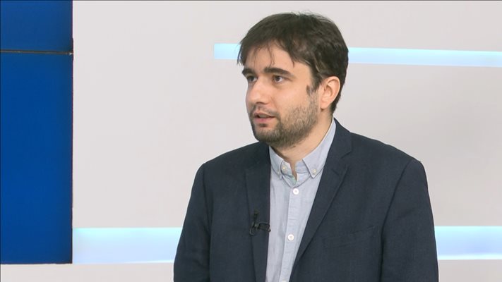 Божанов: Борисов да не се прави, че няма нищо общо със саботажа на транспорта в София