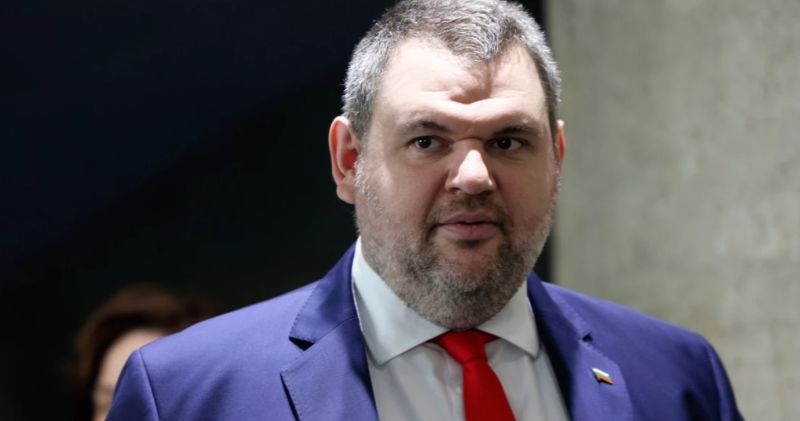 Пеевски: Пуделите се провалят навсякъде. Да спрат с предизборните кампании. Избори няма да има! Трябва да се работи за хората!
