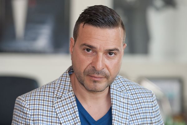 „Истината боли“: Слави Ангелов с жестоки обвинения към МВР