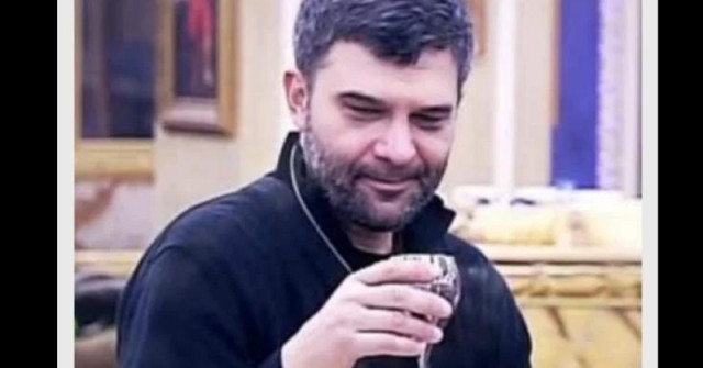 Дъщерята на Тодор Славков блесна като абитуриентка и прикова всички погледи