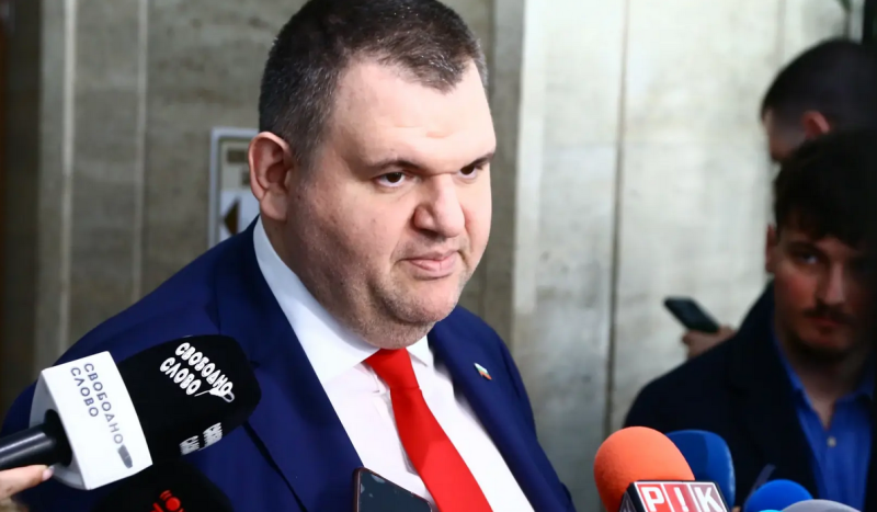 Пеевски обяви кой е човекът с най-голяма заслуга за влизането ни в еврозоната