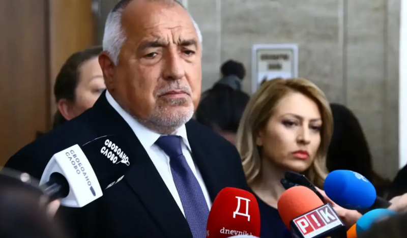 Мощен скандал в кулоарите на НС! Борисов размаза журналистка и си тръгна бесен! Видео