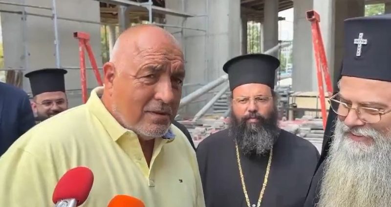 Борисов: Аз поскъпване не усещам! Като ходите в Гърция, нали е в евро!? Какво му е страшното!?