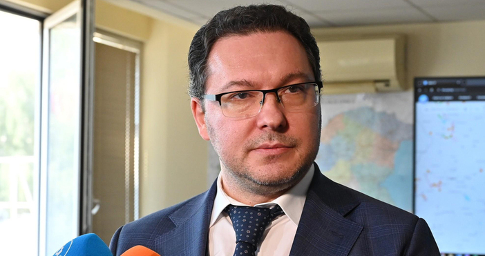 Даниел Митов: Никой няма право да докосва полицай