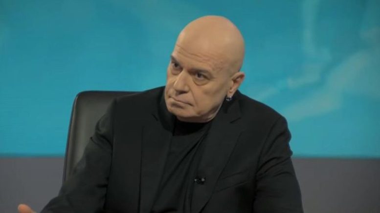 Слави Трифонов: Аз съм мафиот, чалгар и селяндур, но никой не може да ме накара да млъкна