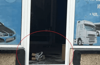 Кошмар във Враца: Млад баща разби с глава вратата на известна автошкола и се самоуби пред курсистите Снимки