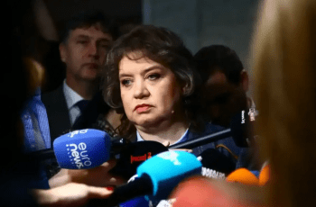 Киселова си отива, ето кой ще я замени като шеф на НС! Снимка