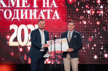 Кметовете на бедстващите Несебър и Царево наградени с отличия „Кмет на годината“