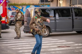 След кървавата баня в Киев: Осем жертви, включително дете, се борят за живота си