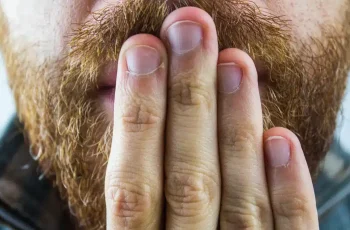 Сбогом, хълцане! 10 изпитани трика за бързо облекчение